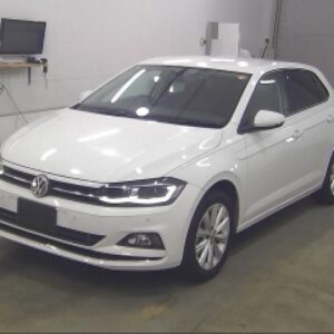 2019 Volkswagen Polo white gasoline used car Japan export