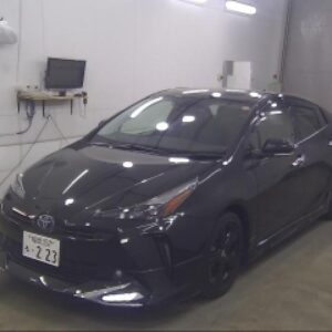 2022 Toyota Prius black gasoline used car Japan export