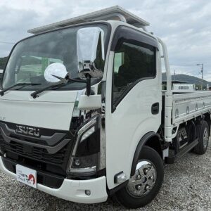 2023 Isuzu Elf Truck white diesel used car Japan export