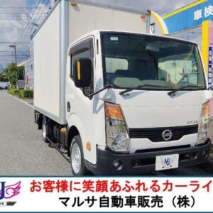 2015 Nissan Atlas Truck white diesel used car Japan export