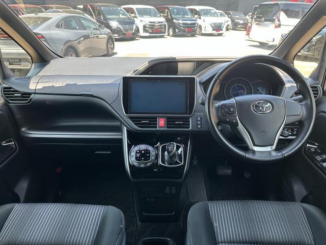 Ref:AUX-24050709 TOYOTA VOXY 2018 2 Ref:AUX-24050709 TOYOTA VOXY 2018 - Image 2