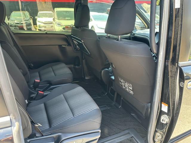 Ref:AUX-24050709 TOYOTA VOXY 2018 12 Ref:AUX-24050709 TOYOTA VOXY 2018 - Image 12