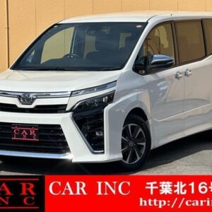 2020 Toyota Voxy pearl gasoline used car Japan export