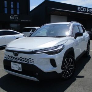 2025 Toyota Corolla Cross pearl hybrid used car Japan export
