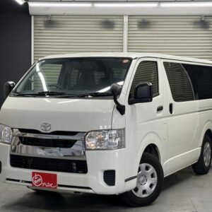2022 Toyota Hiace Van white diesel used car Japan export