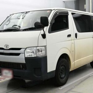 2019 Toyota Hiace Van white diesel used car Japan export