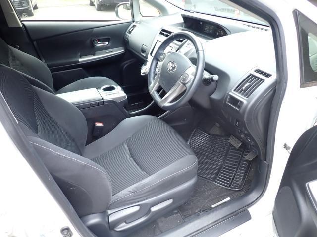 Ref:AUX-24051902 TOYOTA PRIUS ALPHA 2015 3 Ref:AUX-24051902 TOYOTA PRIUS ALPHA 2015 - Image 3