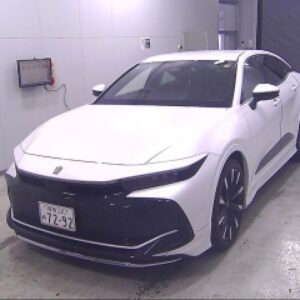2022 Toyota Crown Crossover pearl gasoline used car Japan export