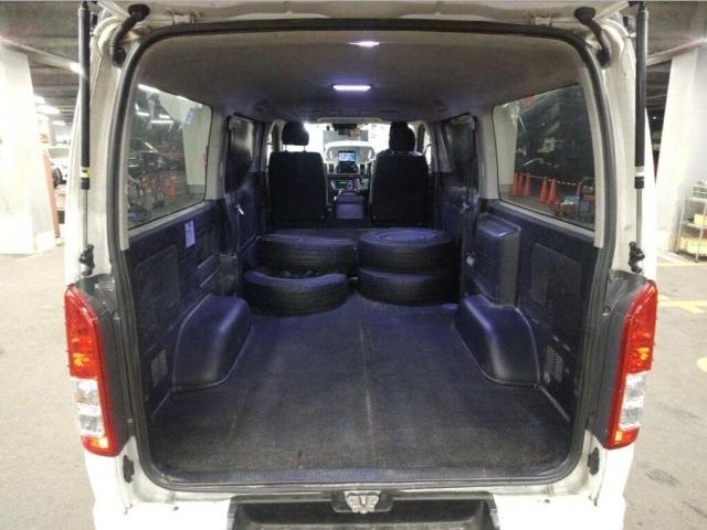 Ref:AUX-24056274 TOYOTA HIACE VAN 2018 3 Ref:AUX-24056274 TOYOTA HIACE VAN 2018 - Image 3