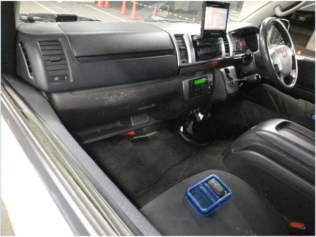 Ref:AUX-24056274 TOYOTA HIACE VAN 2018 4 Ref:AUX-24056274 TOYOTA HIACE VAN 2018 - Image 4