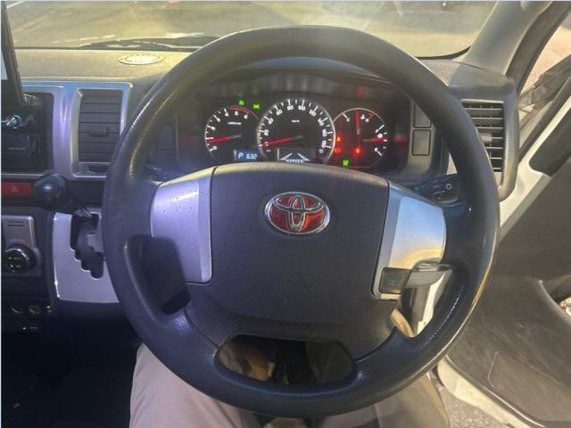 Ref:AUX-24056274 TOYOTA HIACE VAN 2018 5 Ref:AUX-24056274 TOYOTA HIACE VAN 2018 - Image 5