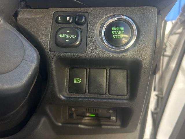 Ref:AUX-24056274 TOYOTA HIACE VAN 2018 6 Ref:AUX-24056274 TOYOTA HIACE VAN 2018 - Image 6