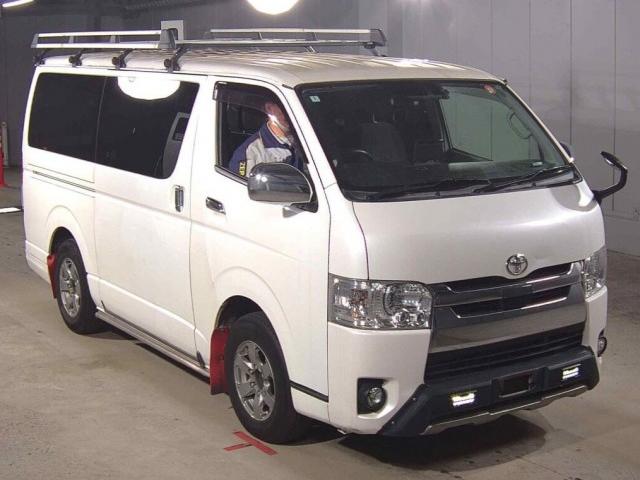 Ref:AUX-24056274 TOYOTA HIACE VAN 2018 1 2018 Toyota Hiace Van pearl diesel used car Japan export