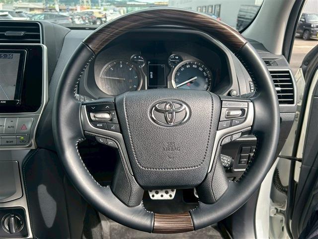 Ref:AUX-24056353 TOYOTA LAND CRUISER PRADO 2022 18 Ref:AUX-24056353 TOYOTA LAND CRUISER PRADO 2022 - Image 18