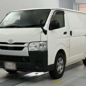 2021 Toyota Hiace Van white diesel used car Japan export