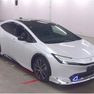 2023 Toyota Prius pearl gasoline used car Japan export
