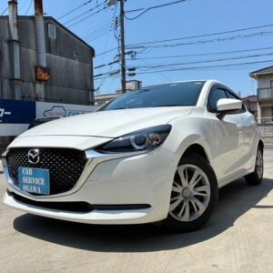 2021 Mazda Mazda2 white gasoline used car Japan export