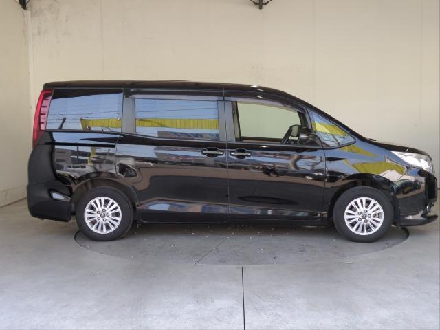 Ref:AUX-24069712 TOYOTA NOAH 2014 4 Ref:AUX-24069712 TOYOTA NOAH 2014 - Image 4