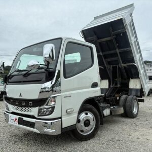 2023 Mitsubishi Fuso Canter white diesel used car Japan export