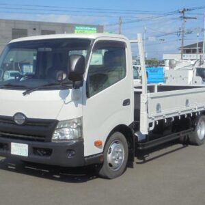 2013 Hino Dutro white diesel used car Japan export