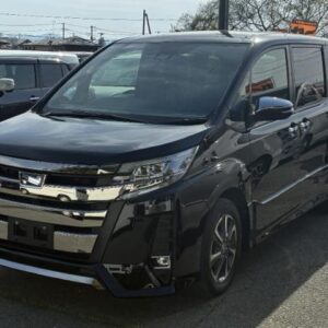 2021 Toyota Noah black gasoline used car Japan export