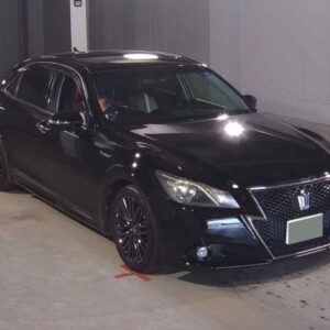 2014 Toyota Crown Hybrid black gasoline used car Japan export