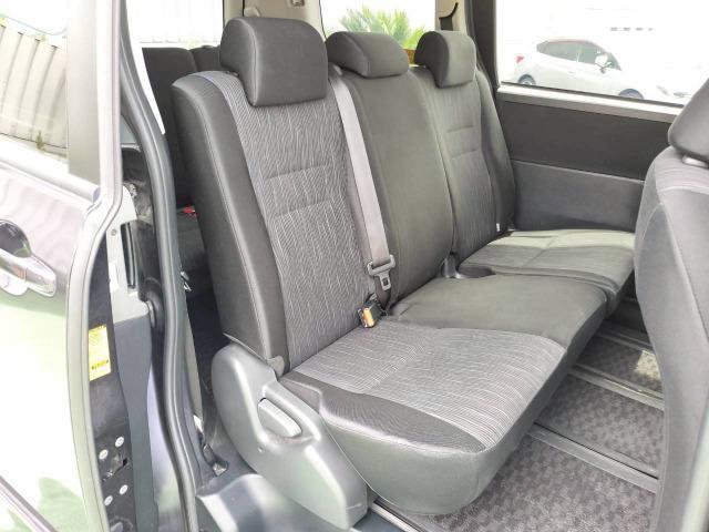 Ref:AUX-24073007 TOYOTA VOXY 2011 16 Ref:AUX-24073007 TOYOTA VOXY 2011 - Image 16