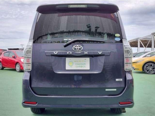 Ref:AUX-24073007 TOYOTA VOXY 2011 18 Ref:AUX-24073007 TOYOTA VOXY 2011 - Image 18