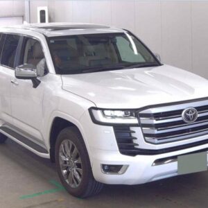 2025 Toyota Land Cruiser pearl gasoline used car Japan export