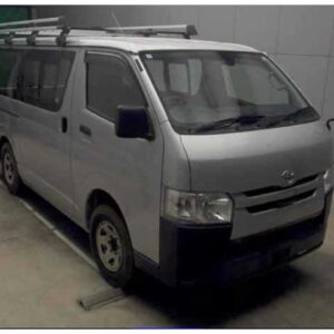 2020 Toyota Hiace Van silver diesel used car Japan export