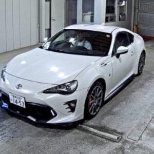 2020 Toyota 86 pearl gasoline used car Japan export