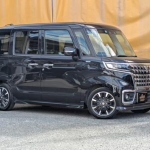 2022 Suzuki Spacia black hybrid used car Japan export