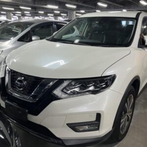 2019 Nissan X-Trail pearl gasoline used car Japan export