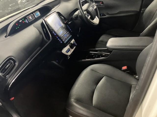 Ref:AUX-24090651 TOYOTA PRIUS PHV 2017 11 Ref:AUX-24090651 TOYOTA PRIUS PHV 2017 - Image 11