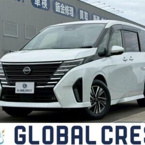 2025 Nissan Serena pearl gasoline used car Japan export