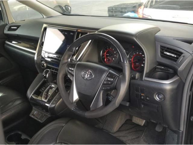 Ref:AUX-24095422 TOYOTA ALPHARD 2020 3 Ref:AUX-24095422 TOYOTA ALPHARD 2020 - Image 3