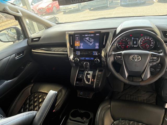 Ref:AUX-24095422 TOYOTA ALPHARD 2020 10 Ref:AUX-24095422 TOYOTA ALPHARD 2020 - Image 10