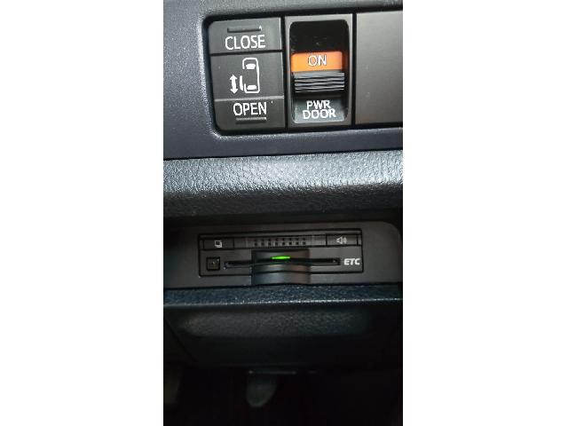 Ref:AUX-24095568 TOYOTA VOXY 2014 16 Ref:AUX-24095568 TOYOTA VOXY 2014 - Image 16