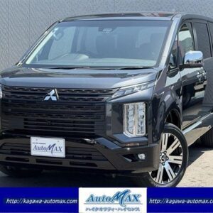 2024 Mitsubishi Delica D:5 gray diesel used car Japan export