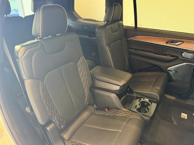 Ref:AUX-24096040 CHRYSLER JEEP JEEP GRAND CHEROKEE L 2024 5 Ref:AUX-24096040 CHRYSLER JEEP JEEP GRAND CHEROKEE L 2024 - Image 5