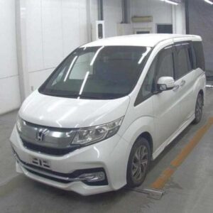 2015 Honda Stepwagon Spada pearl gasoline used car Japan export