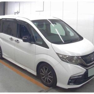 2017 Honda Stepwagon pearl gasoline used car Japan export