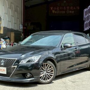 2013 Toyota Crown black gasoline used car Japan export