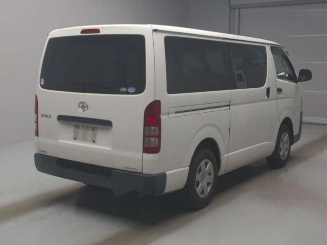 Ref:AUX-24113098 TOYOTA HIACE VAN 2018 2 Ref:AUX-24113098 TOYOTA HIACE VAN 2018 - Image 2