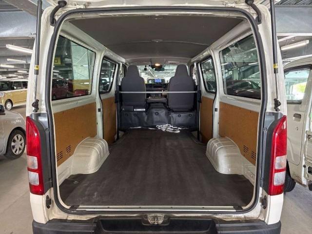 Ref:AUX-24113098 TOYOTA HIACE VAN 2018 3 Ref:AUX-24113098 TOYOTA HIACE VAN 2018 - Image 3
