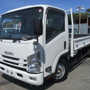2017 Isuzu Elf Truck white diesel used car Japan export