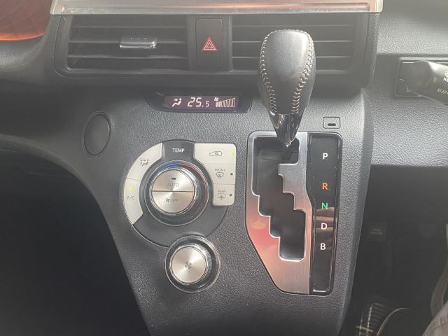 Ref:AUX-24117140 TOYOTA SIENTA 2018 16 Ref:AUX-24117140 TOYOTA SIENTA 2018 - Image 16