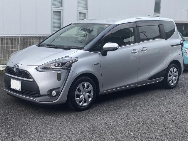 Ref:AUX-24117140 TOYOTA SIENTA 2018 1 2018 Toyota Sienta silver gasoline used car Japan export