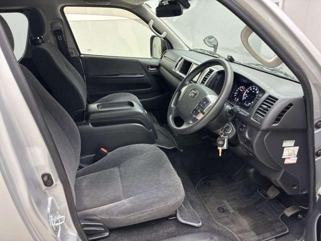 Ref:AUX-24117166 TOYOTA HIACE WAGON 2020 5 Ref:AUX-24117166 TOYOTA HIACE WAGON 2020 - Image 5