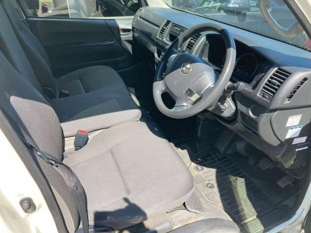 Ref:AUX-24117385 TOYOTA HIACE VAN 2019 4 Ref:AUX-24117385 TOYOTA HIACE VAN 2019 - Image 4
